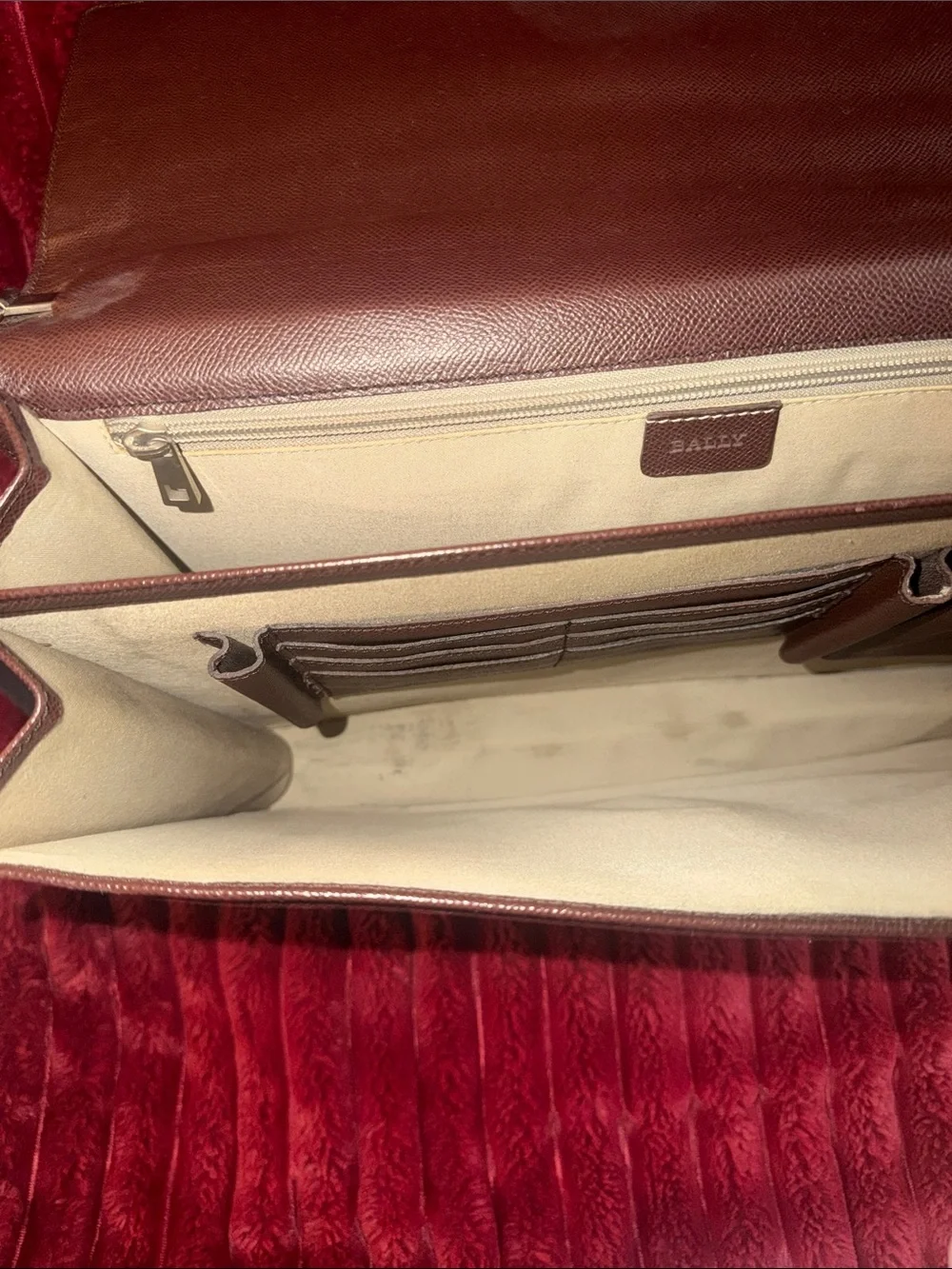 💼 Authentic Bally Men's Briefcase 💼 in Deep Brown with Gold Toned Hardware